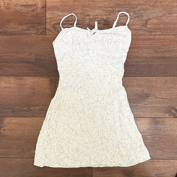 Wilfred Dresses & Skirts - Wilfred Bellow Mini Dress